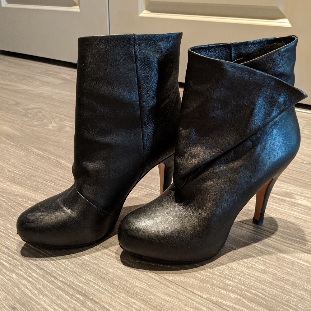 Mi/Mai Leather Booties